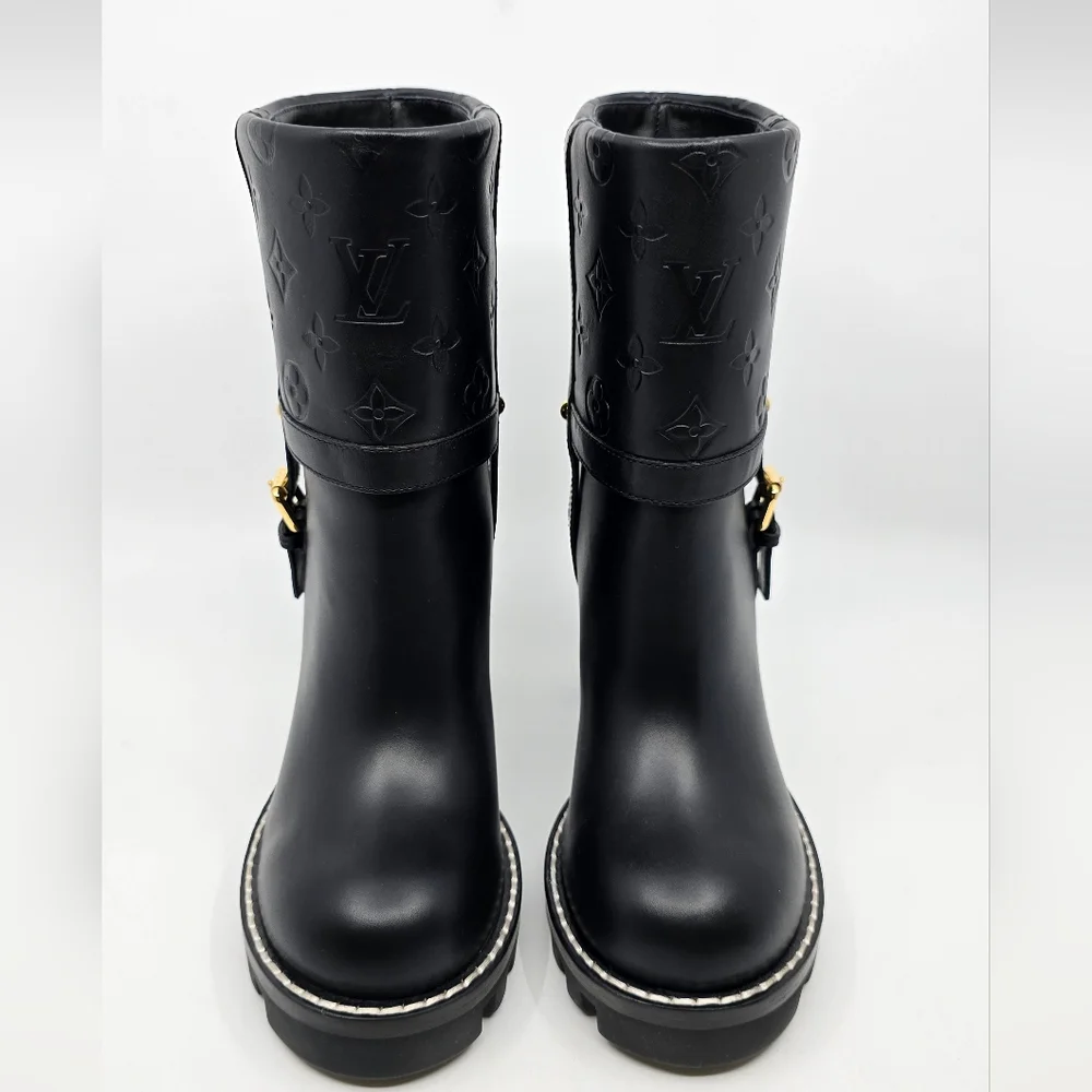 Louis Vuitton Star Trail Ankle Boot - Picture 2 of 15
